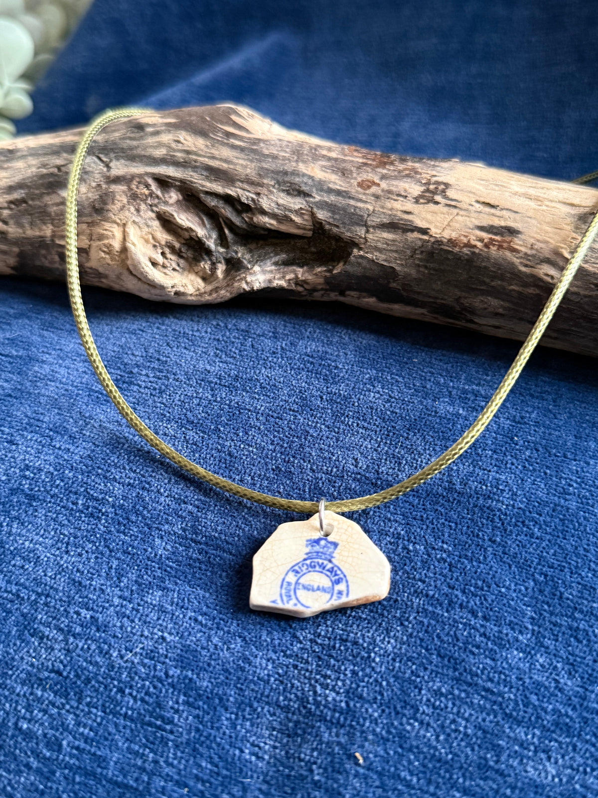 Ridgeways Mudlarked Logo Pendant