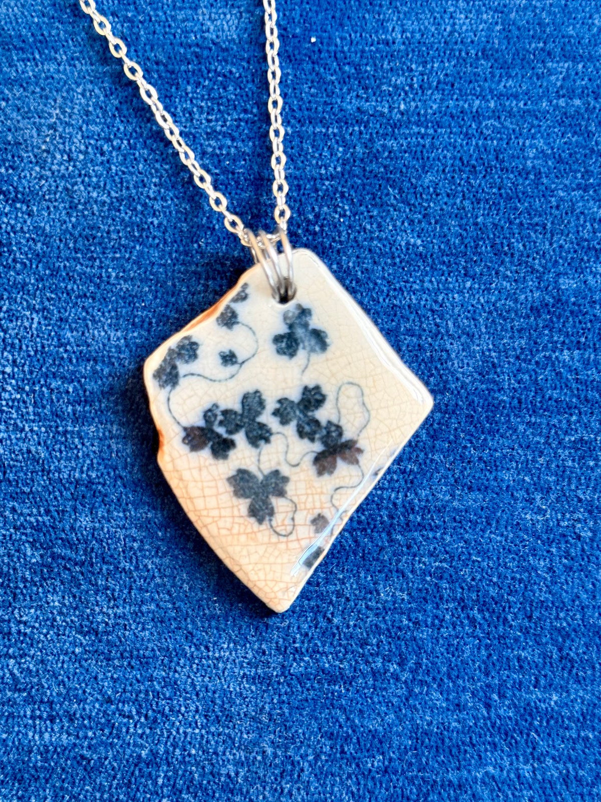 Mudlarked Flow blue shamrock pattern pendant